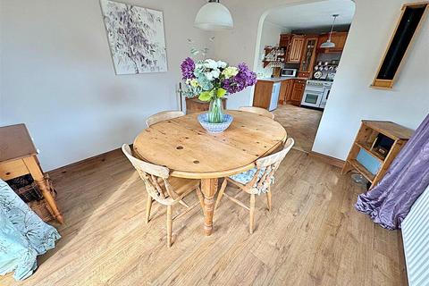 3 bedroom detached house for sale, Amethyst Court, New Waltham, Grimsby, N.E. Lincs, DN36 4YR