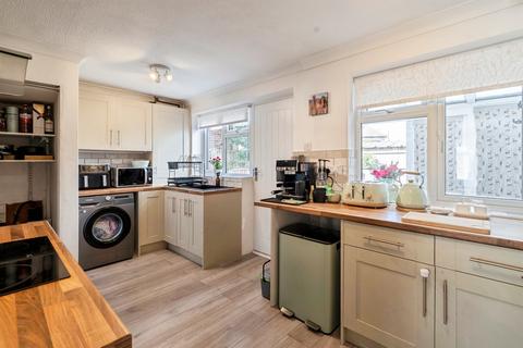 3 bedroom end of terrace house for sale, Sussex Street, Wick, Littlehampton