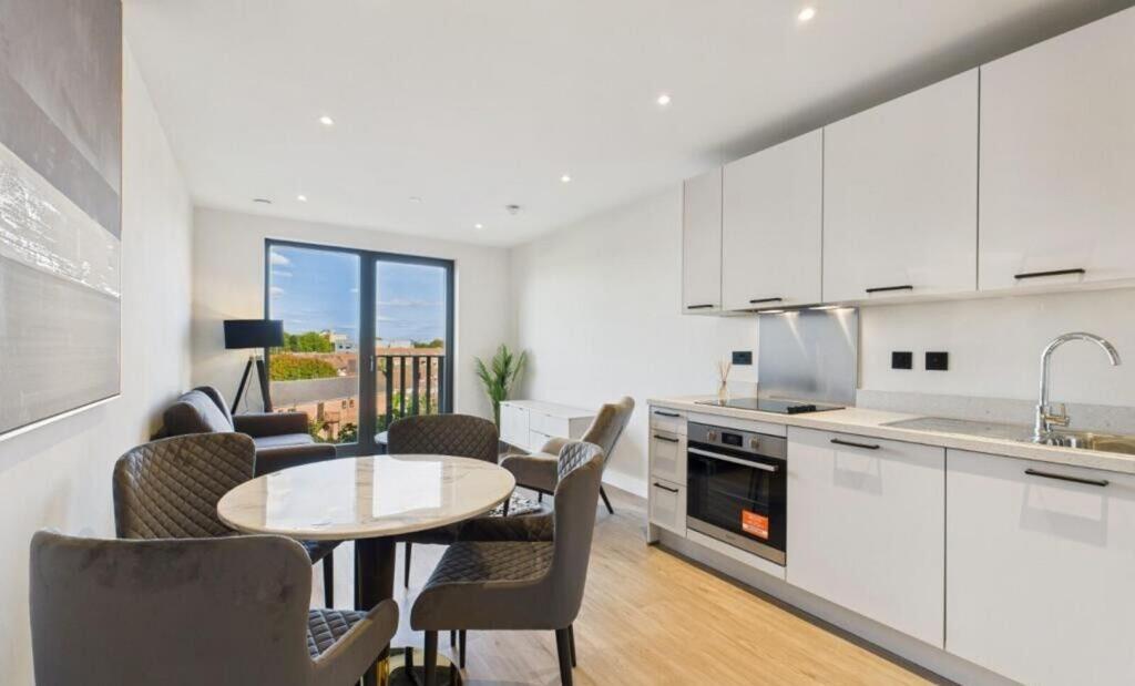 Apartment in Birmingham - View 5