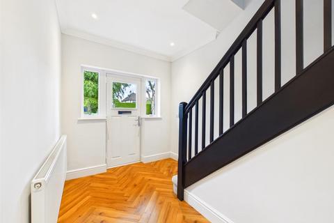 4 bedroom semi-detached house for sale, Armoury Gardens, Shrewsbury