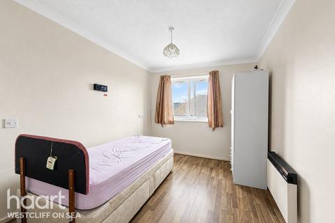 1 bedroom retirement property for sale, Imperial Avenue, WESTCLIFF-ON-SEA