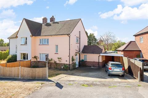 Garland Way, Caterham CR3