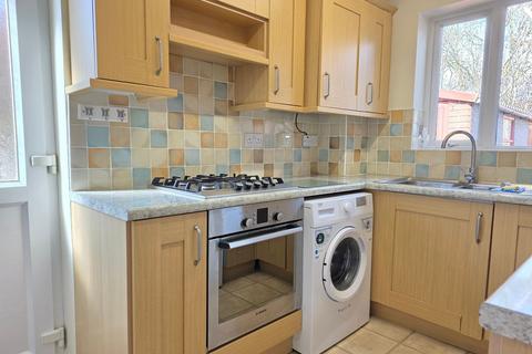3 bedroom semi-detached house to rent, Hawthorn Drive, Melton Mowbray, LE13