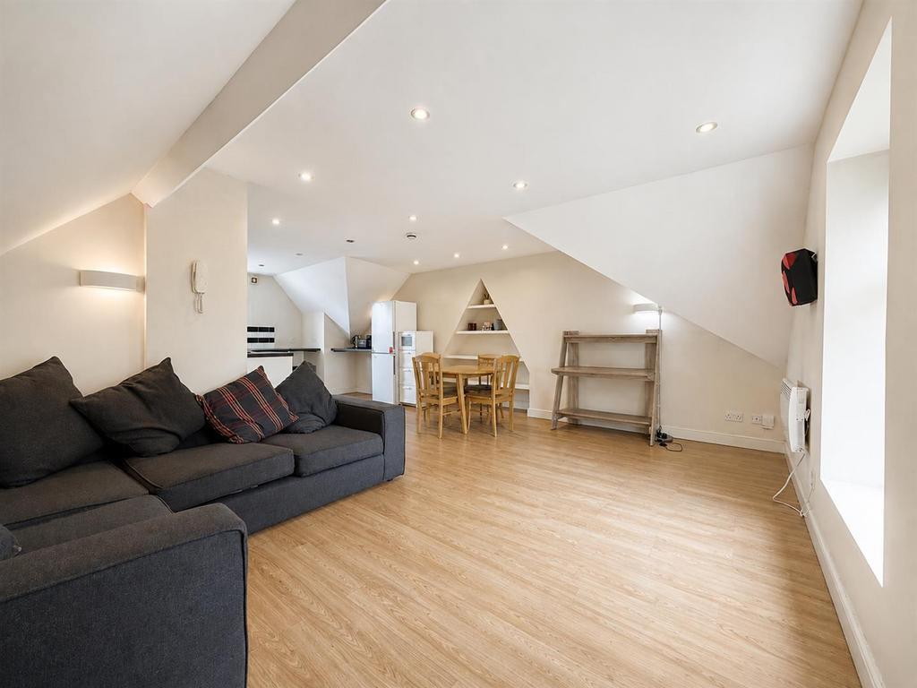 Apartment in Cardiff - View 2