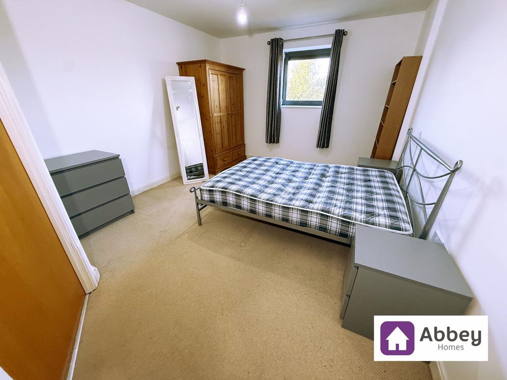 Apartment in Leicester - More