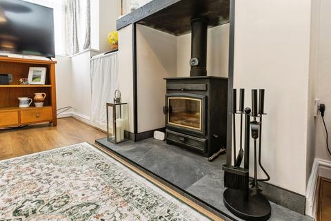 2 bedroom terraced house for sale, Victoria Avenue, Johnstown, Wrexham, LL14