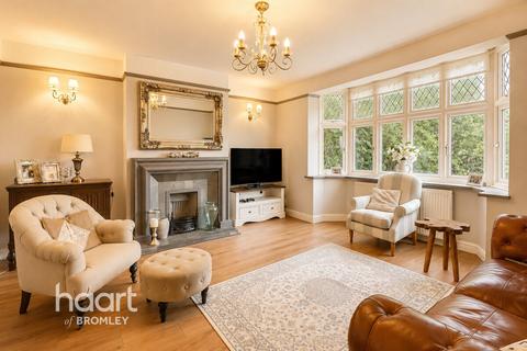 4 bedroom semi-detached house for sale, Bromley BR1