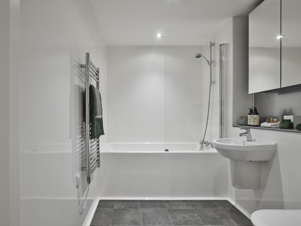 Apartment in Salford, Greater Manchester - View 5