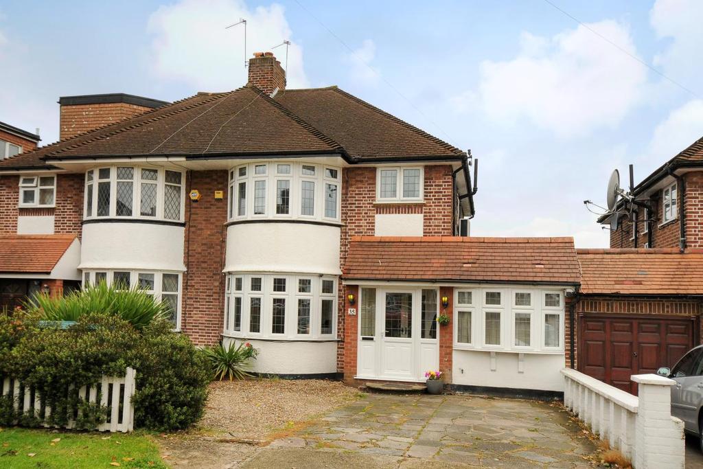 Knoll Drive, Southgate, N14 3 bed semidetached house £675,000