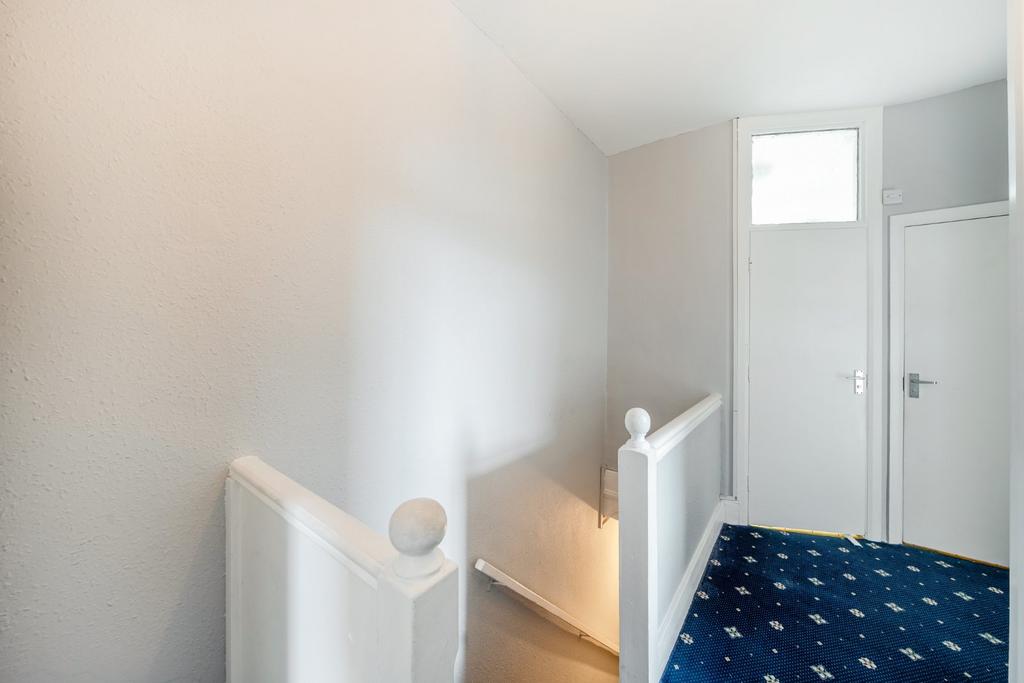 House in London - View 3