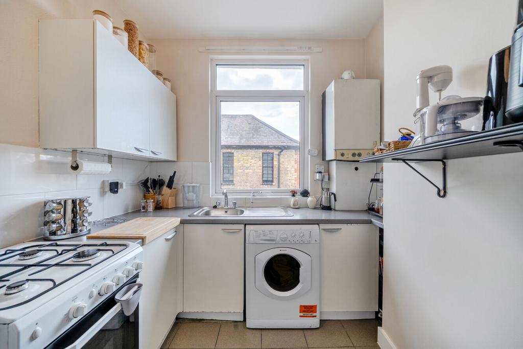 House in London - View 4