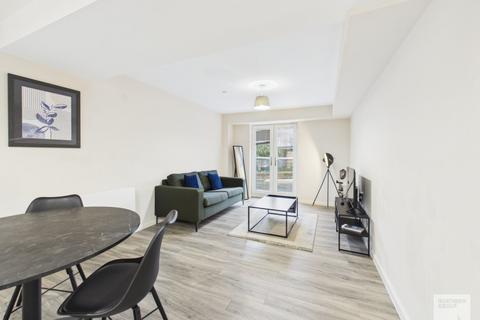 2 bedroom apartment to rent, Belfrey House :: Old Trafford