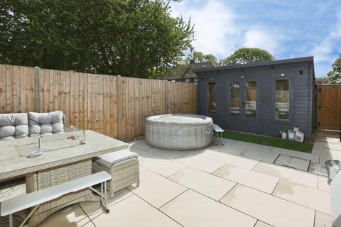 2 bedroom maisonette for sale, Henville Close, Gosport