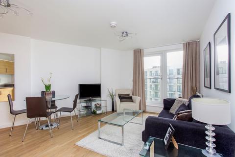 2 bedroom flat to rent, Nankeville Court, Guildford Road, Woking, GU22