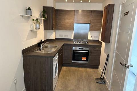 2 bedroom semi-detached house to rent, Chester Road, Bicester, OX26