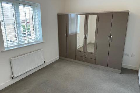 2 bedroom semi-detached house to rent, Chester Road, Bicester, OX26