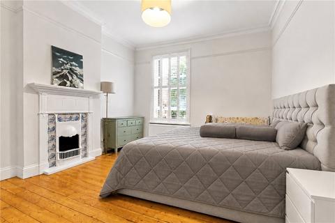 3 bedroom apartment to rent, Bishops Park Road, London, SW6
