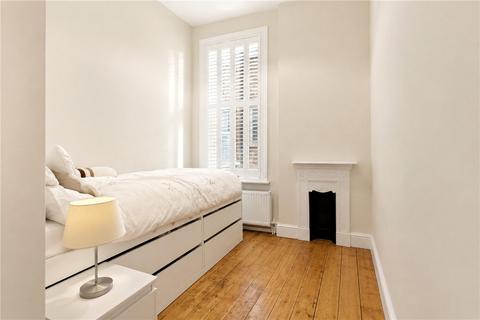 3 bedroom apartment to rent, Bishops Park Road, London, SW6