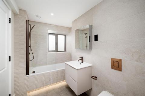 2 bedroom flat to rent, THE REDCLIFFE, REDCLIFFE ROAD, London, SW10