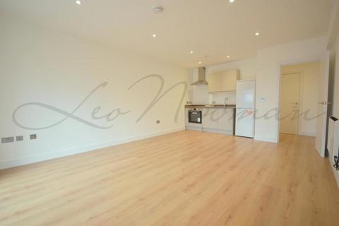 Studio to rent, Coronation Road, Basingstoke, RG21