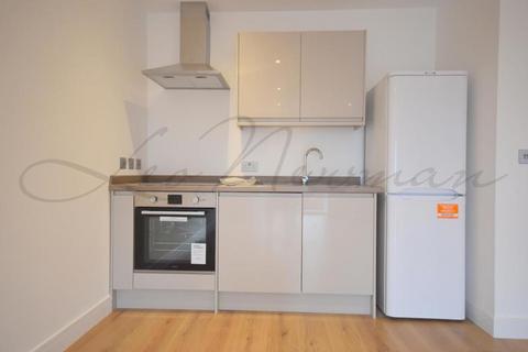 Studio to rent, Coronation Road, Basingstoke, RG21