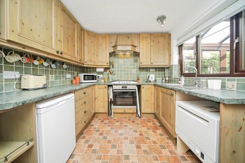 2 bedroom end of terrace house for sale, Darcy Close, Bury St. Edmunds, Suffolk, IP32