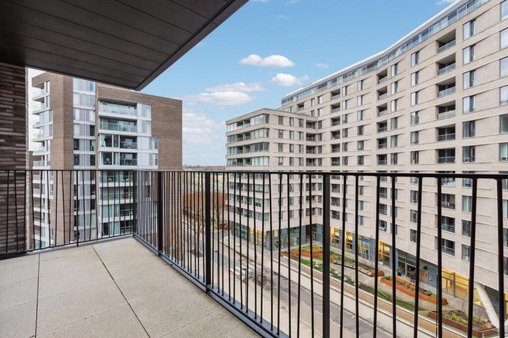 Apartment in London - View 5