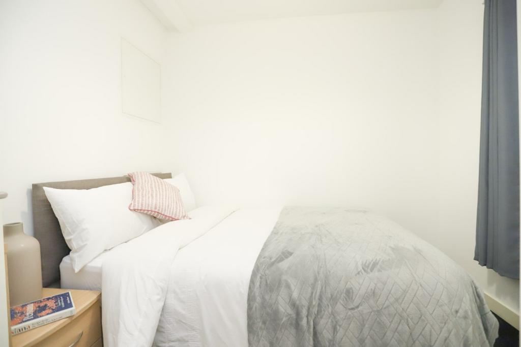 Apartment in Liverpool - More