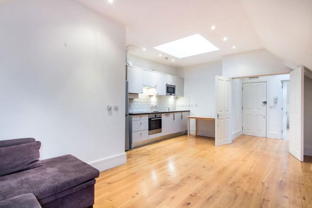 Apartment in London - View 2