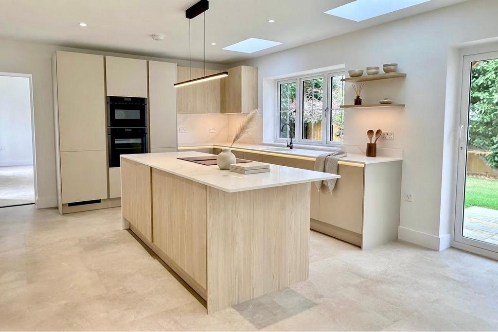 House in Ringwood - View 5