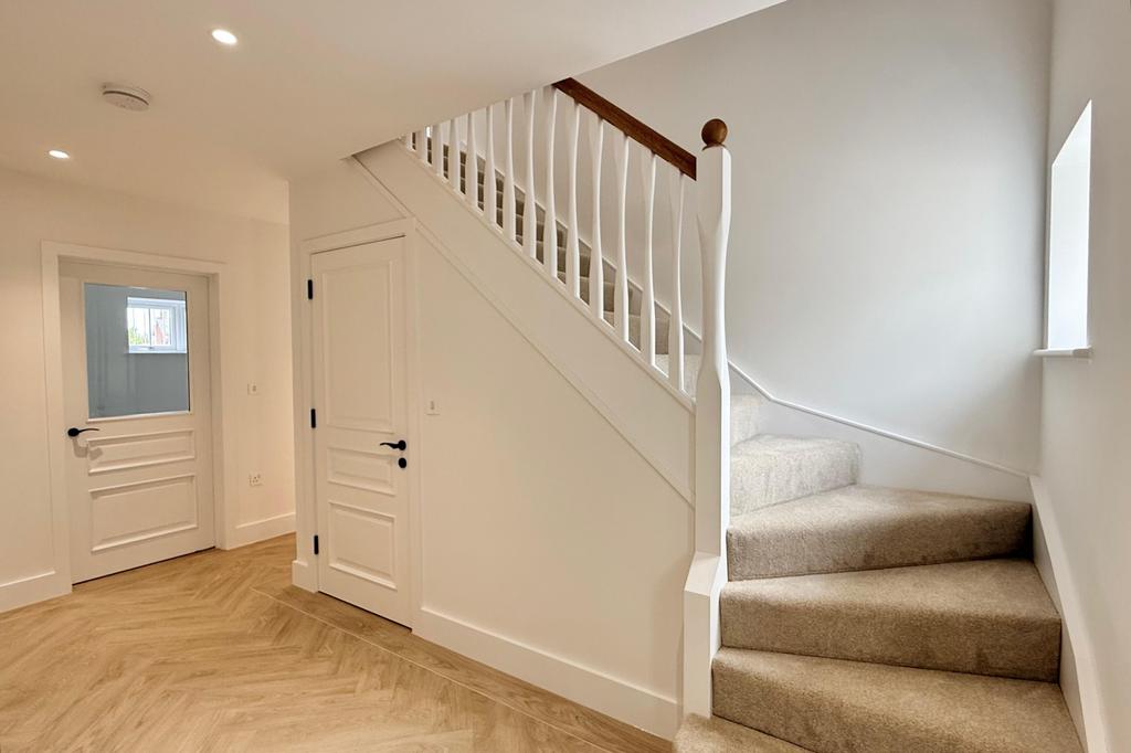 House in Ringwood - More