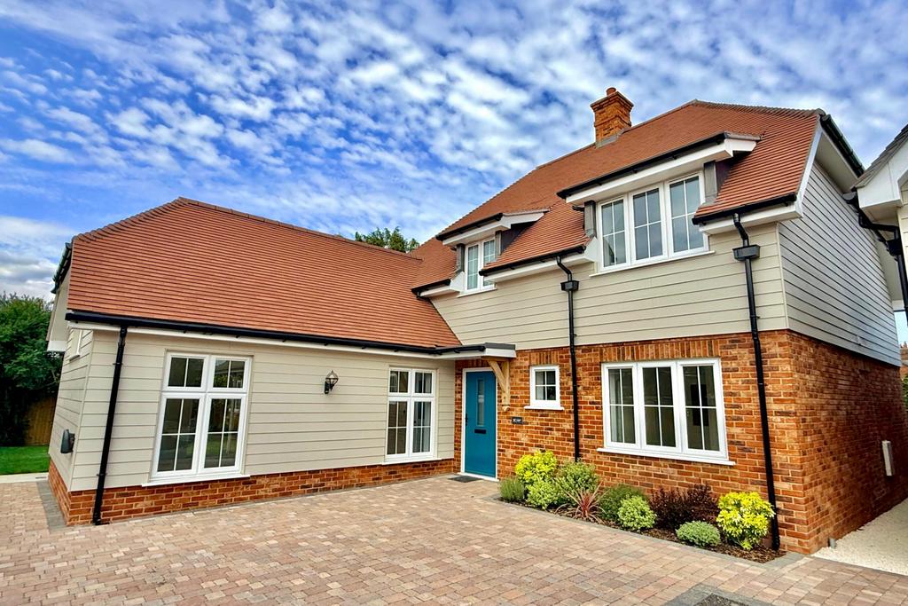 House in Ringwood - View 2