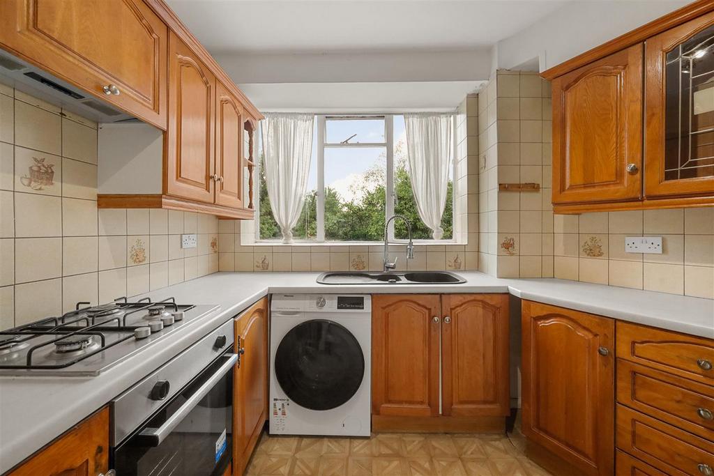 Apartment in London - View 2