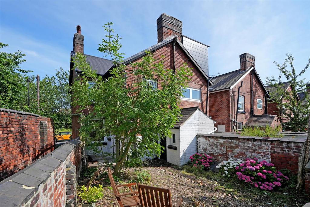 House in Sheffield - View 3
