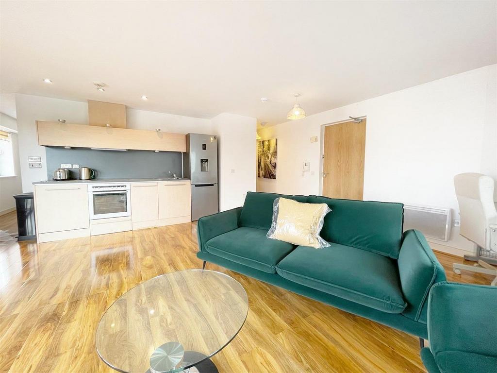 Apartment in Birmingham, Jewellery Quarter - View 2