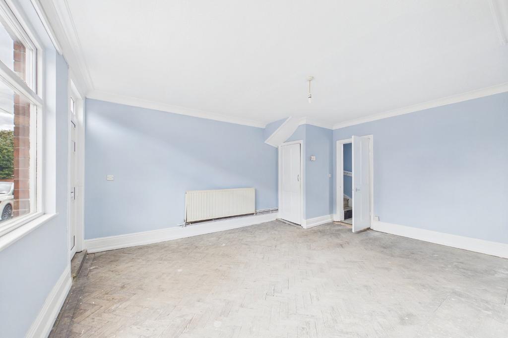 House in Leeds, West Yorkshire - View 3