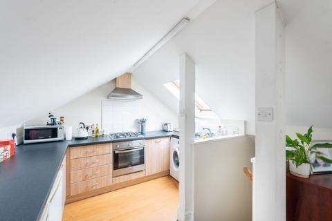 1 bedroom flat to rent, Tremadoc Road, Clapham High Street, London, SW4