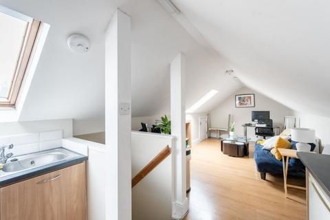 1 bedroom flat to rent, Tremadoc Road, Clapham High Street, London, SW4