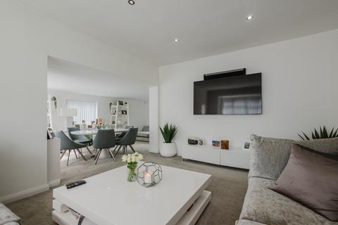 5 bedroom bungalow for sale, Hillingdon Road, Whitefield, M45