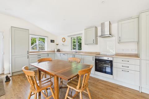 2 bedroom detached house to rent, Littleleigh, Dunsford, EX6 7ED