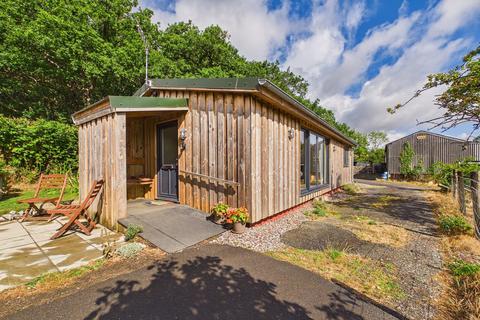 2 bedroom detached house to rent, Littleleigh, Dunsford, EX6 7ED