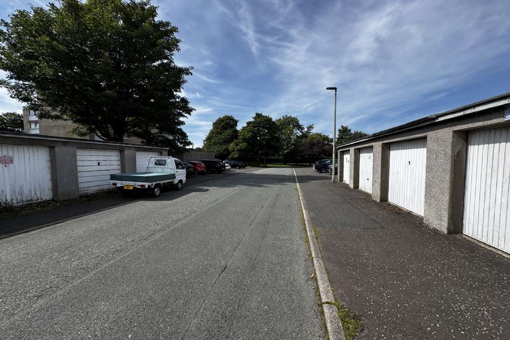 House in East Kilbride - View 5