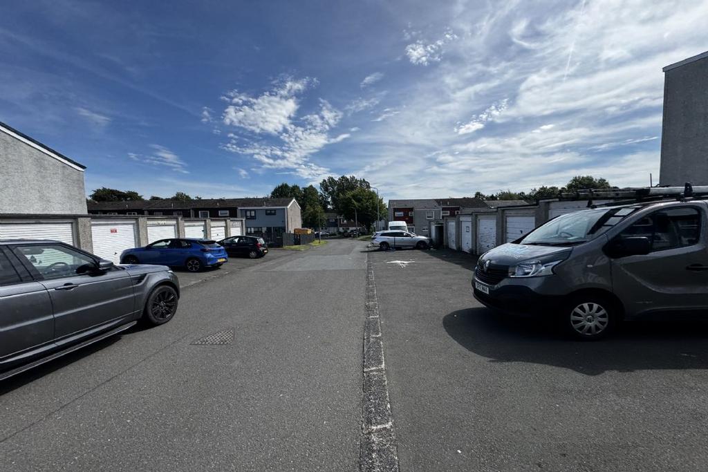 House in East Kilbride - More