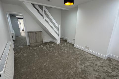 3 bedroom terraced house to rent, Plough Hill Road, Nuneaton