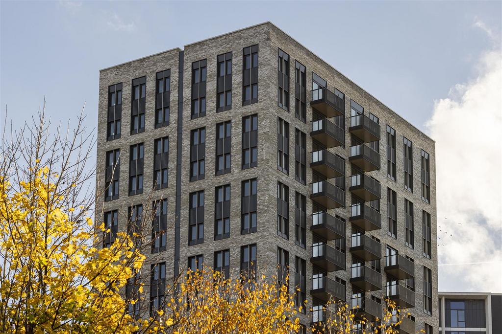Apartment in Wembley - More