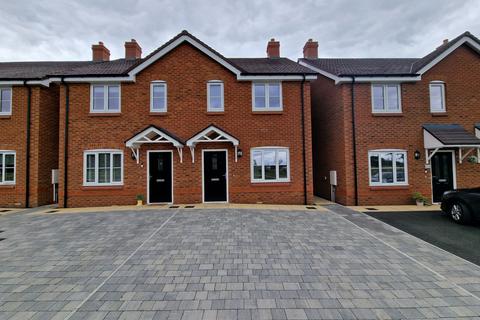 2 bedroom semi-detached house to rent, Helliwells Drive, Perton WV6