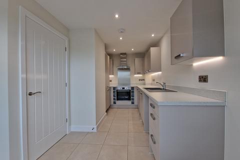 2 bedroom semi-detached house to rent, Helliwells Drive, Perton WV6