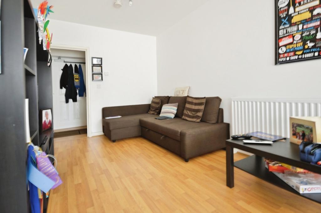 Apartment in London - View 3