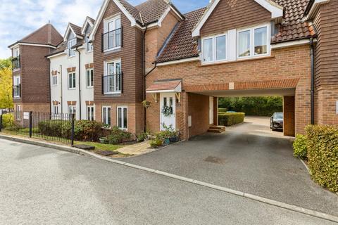 2 bedroom ground floor flat for sale, Orchard Close, Burgess Hill
