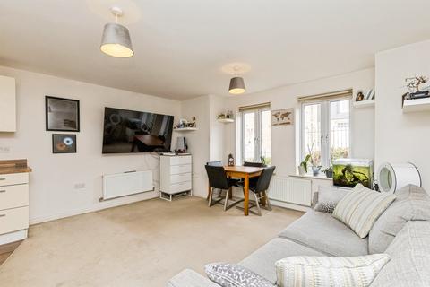 2 bedroom ground floor flat for sale, Orchard Close, Burgess Hill